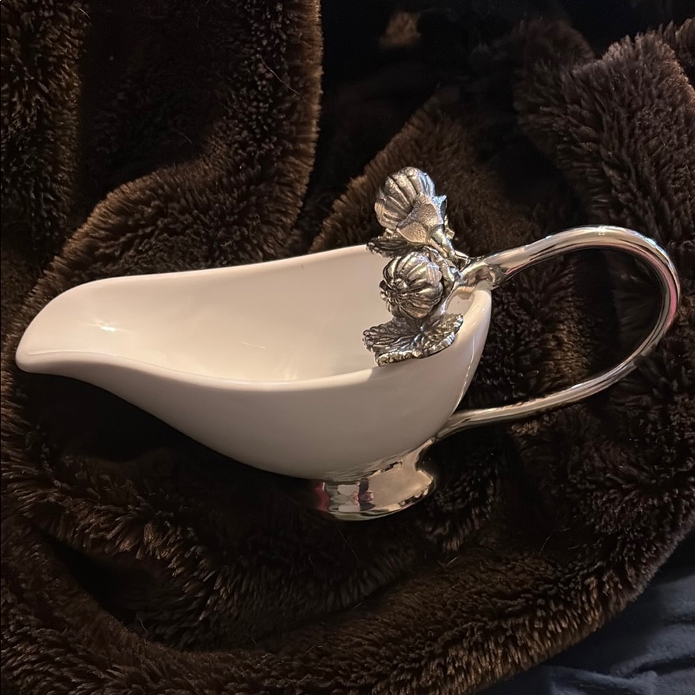 Williams Sonoma Silver and White Gravy Boat